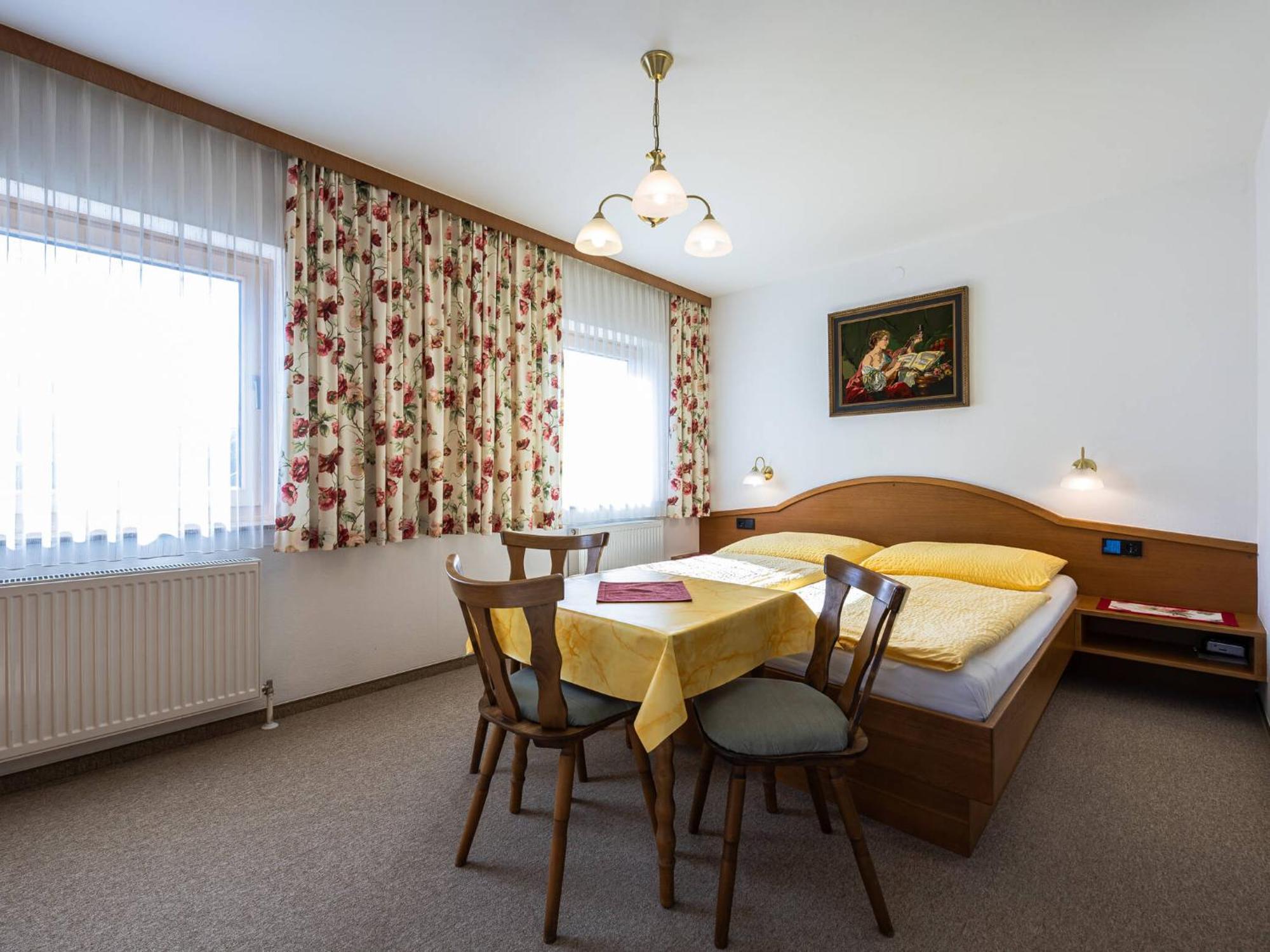 Gaestehaus Bleiweis-Zehentner Zell am See Bagian luar foto